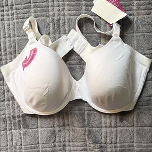 White underwire bra